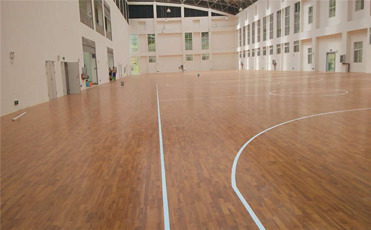 柞木風雨操場運動地板廠家哪家好？