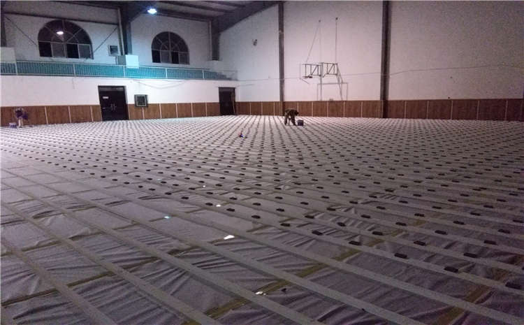 硬木企口籃球場木地板多少錢一平米？
